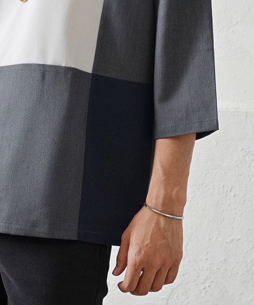 MinoriTY（マイノリティ）の「メンズT/R切替8分袖プルオーバーシャツ（シャツ/ブラウス・メンズ・ベージュ/チャコール/ネイビー・M/L）」の5枚目の写真