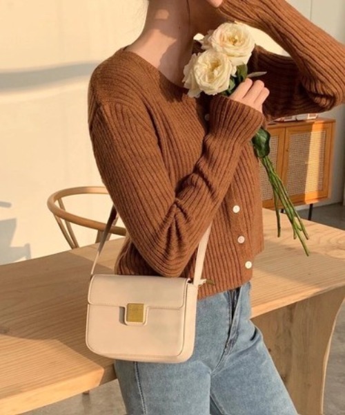 セール スクエアコンパクトショルダーバッグ ショルダーバッグ Sfw エスエフダブリュー のファッション通販 Zozotown