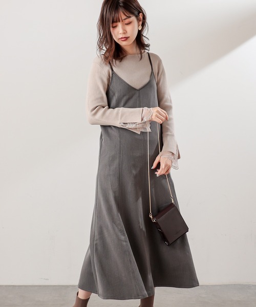 natural couture（ナチュラルクチュール）の「配色ステッチキャミワンピース（ワンピース・レディース・モカ/グレイッシュベージュ/チャコール・FREE）」の2枚目の写真