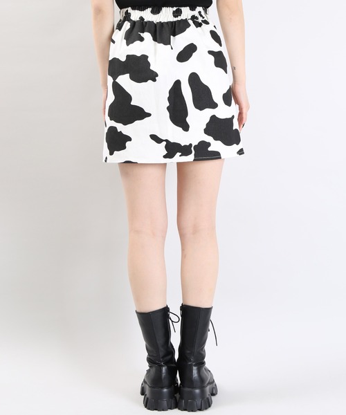 WC（ダブル シー）の「WC/ボタン牛柄スカート（スカート・レディース・ブラック/ブラウン・FREE）」の17枚目の写真
