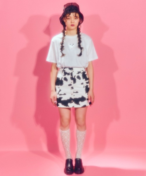 WC（ダブル シー）の「WC/ボタン牛柄スカート（スカート・レディース・ブラック/ブラウン・FREE）」の3枚目の写真