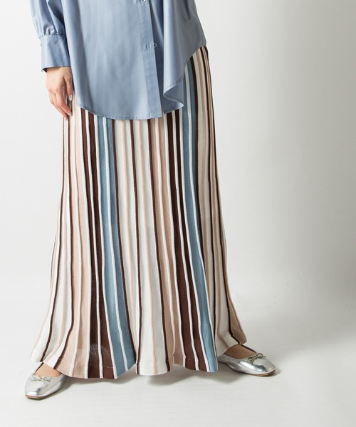 MILLION CARATS(ミリオンカラッツ)の「シャリ感のある糸を使用した配色プリーツマーメイドライン美シルエットスカート(スカート・レディース・ピンク/サックスブルー・FREE)」の14枚目の写真