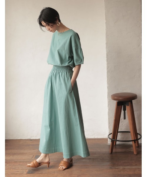 Re:EDIT（リエディ）の「[低身長/高身長サイズ有]ストレッチコットンロングフレアスカート（スカート・レディース・モカ/アイボリー/ブルー・MEDIUM/LARGE/SHORT/TALL）」の4枚目の写真