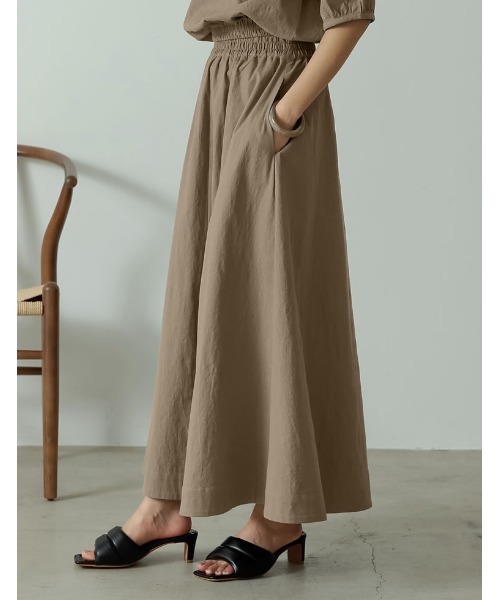 Re:EDIT（リエディ）の「[低身長/高身長サイズ有]ストレッチコットンロングフレアスカート（スカート・レディース・モカ/アイボリー/ブルー・MEDIUM/LARGE/SHORT/TALL）」の16枚目の写真