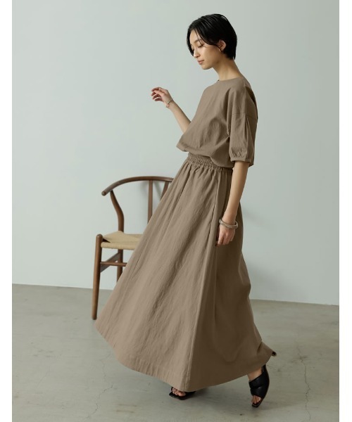 Re:EDIT（リエディ）の「[低身長/高身長サイズ有]ストレッチコットンロングフレアスカート（スカート・レディース・モカ/アイボリー/ブルー・MEDIUM/LARGE/SHORT/TALL）」の19枚目の写真