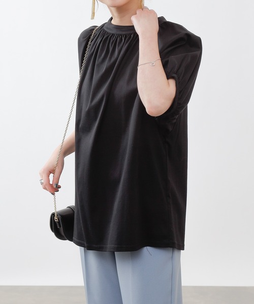 COLONY 2139（コロニートゥーワンスリーナイン）の「シルキースムースボリューム袖トップス（Tシャツ/カットソー・レディース・オフホワイト/ブラック/グリーン系その他・MEDIUM/SMALL）」の17枚目の写真