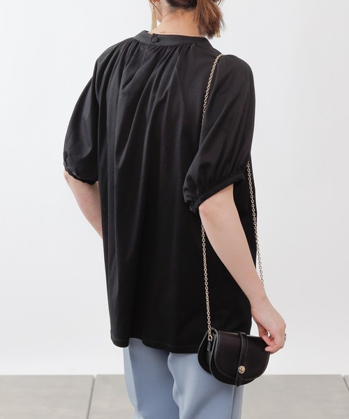 COLONY 2139（コロニートゥーワンスリーナイン）の「シルキースムースボリューム袖トップス（Tシャツ/カットソー・レディース・オフホワイト/ブラック/グリーン系その他・MEDIUM/SMALL）」の20枚目の写真