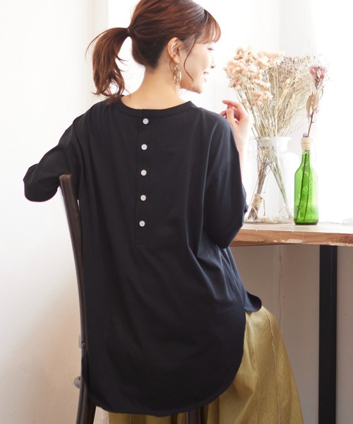 MATCH&more（マッチアンドモア）の「バックヘンリーＴシャツ（Tシャツ/カットソー・レディース・ホワイト/ブラック/ベージュ/グレー/カーキ/ミント・FREE）」の2枚目の写真