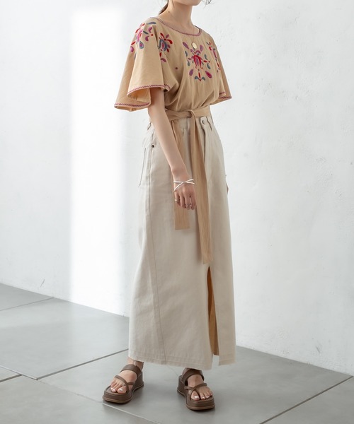 mystic(ミスティック)の「刺繍ポンチョトップス(シャツ/ブラウス・レディース・チャコールグレー/キャメル・FREE)」の11枚目の写真