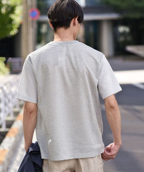 SHIPS（シップス）の「SHIPS: japan quality プリペラ調 リラックス Tシャツ（Tシャツ/カットソー・メンズ・ライトグレー/ブルー/キャメル・SMALL/MEDIUM/LARGE/X-LARGE）」の6枚目の写真