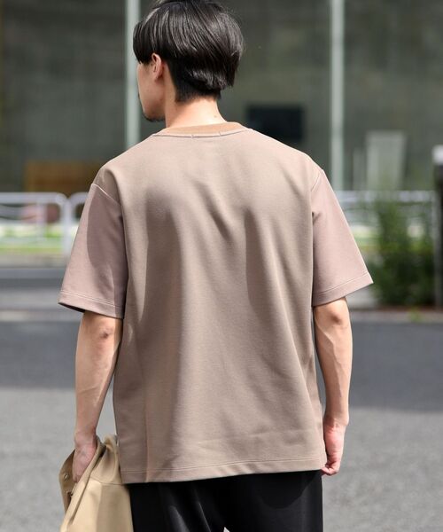 SHIPS（シップス）の「SHIPS: japan quality プリペラ調 リラックス Tシャツ（Tシャツ/カットソー・メンズ・ライトグレー/ブルー/キャメル・SMALL/MEDIUM/LARGE/X-LARGE）」の9枚目の写真
