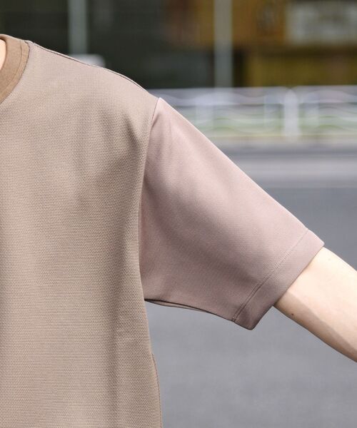 SHIPS（シップス）の「SHIPS: japan quality プリペラ調 リラックス Tシャツ（Tシャツ/カットソー・メンズ・ライトグレー/ブルー/キャメル・SMALL/MEDIUM/LARGE/X-LARGE）」の13枚目の写真