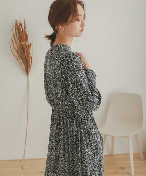 SENSE OF PLACE by URBAN RESEARCH(センスオブプレイスバイアーバンリサーチ)の「ストーンプリントウエストマークワンピース(ワンピース・レディース・ブラック系その他/ベージュ系その他・ONE)」の8枚目の写真