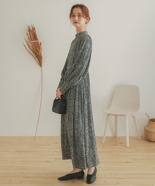 SENSE OF PLACE by URBAN RESEARCH(センスオブプレイスバイアーバンリサーチ)の「ストーンプリントウエストマークワンピース(ワンピース・レディース・ブラック系その他/ベージュ系その他・ONE)」の11枚目の写真
