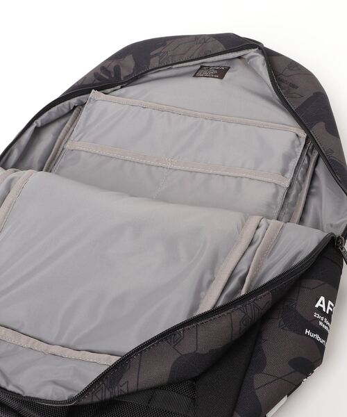 AVIREX（アヴィレックス）の「【AVIREX FLYER'S】リーコンスクエア バックパック/ RECON SQUARE BACK PACK（バックパック/リュック・レディース・ホワイト/Black・FREE）」の6枚目の写真