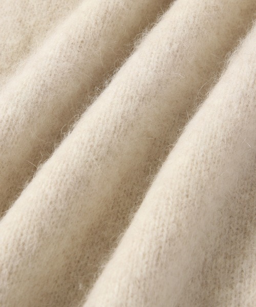 ADAM ET ROPE'(アダムエロペ)の「FOXウールVネックプルオーバー(ニット/セーター・レディース・ブラック/サックスブルー/ピンク/キナリ・FREE)」の17枚目の写真