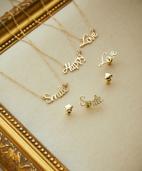 VIS（ビス）の「ポップなモチーフつき。メッセージピアス（ピアス（両耳用）・レディース・ゴールド系その他/ゴールド・FREE）」の3枚目の写真