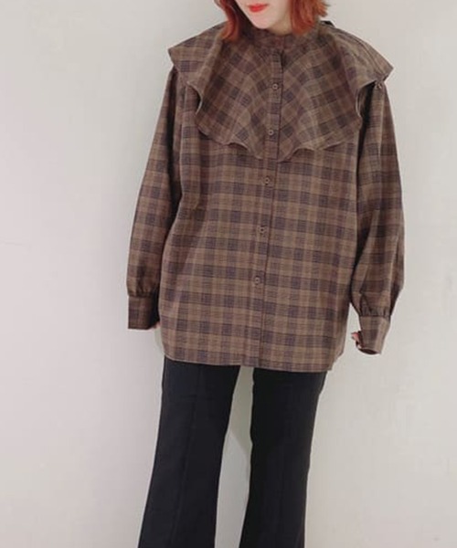 Alley by w closet(アリーバイダブルクローゼット)の「【Alley】フレア衿チェックブラウス(シャツ/ブラウス・レディース・ベージュ/ダークブラウン系1・FREE)」の2枚目の写真