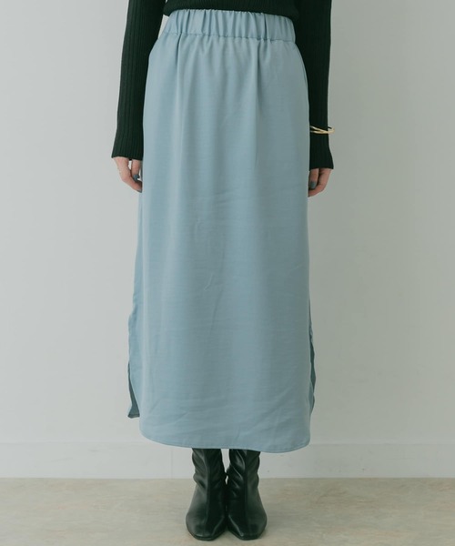 KBF+(ケービーエフプラス)の「KBF+ サテンストレートスカート∴(スカート・レディース・ライトグレー/ライトブルー/ブラウン・ONE)」の5枚目の写真