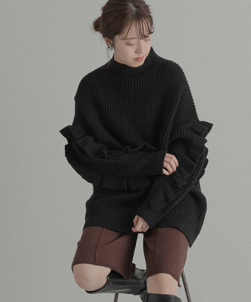 LAATO(ラート)の「FRILL LOVE KNIT(ニット/セーター・レディース・オフホワイト/ブラック・FREE)」の2枚目の写真