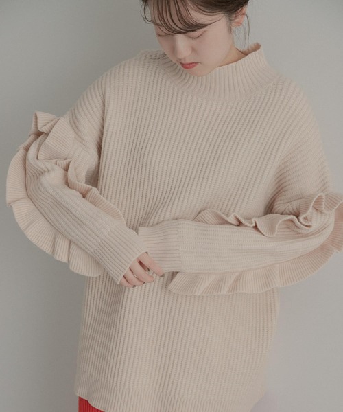 LAATO(ラート)の「FRILL LOVE KNIT(ニット/セーター・レディース・オフホワイト/ブラック・FREE)」の8枚目の写真