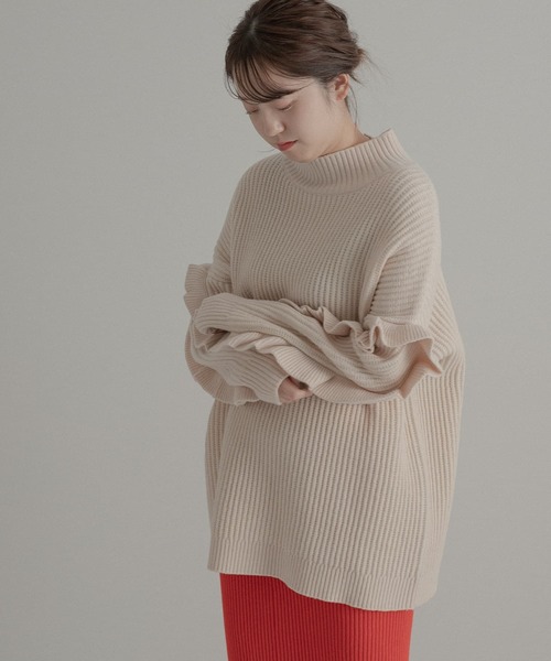 LAATO(ラート)の「FRILL LOVE KNIT(ニット/セーター・レディース・オフホワイト/ブラック・FREE)」の5枚目の写真