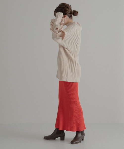 LAATO(ラート)の「FRILL LOVE KNIT(ニット/セーター・レディース・オフホワイト/ブラック・FREE)」の12枚目の写真