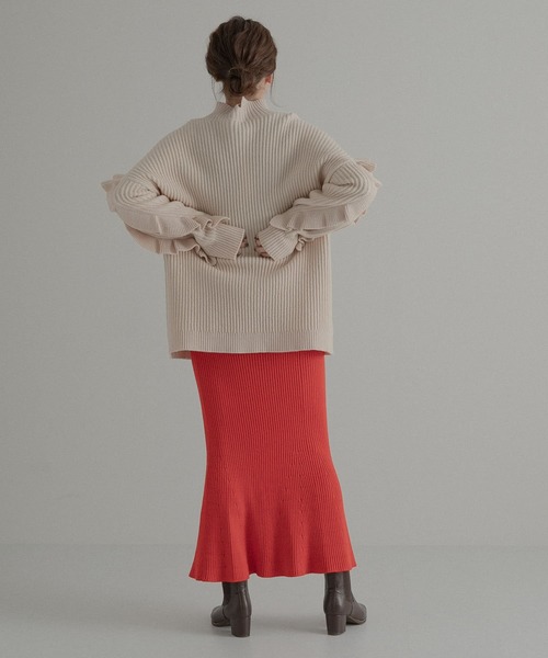 LAATO(ラート)の「FRILL LOVE KNIT(ニット/セーター・レディース・オフホワイト/ブラック・FREE)」の14枚目の写真