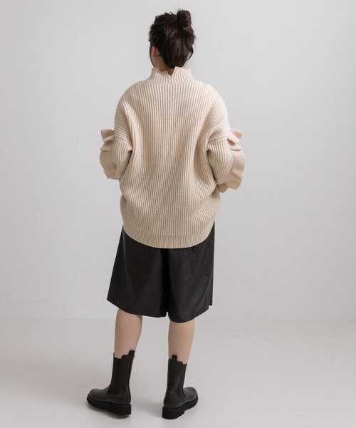 LAATO(ラート)の「FRILL LOVE KNIT(ニット/セーター・レディース・オフホワイト/ブラック・FREE)」の21枚目の写真