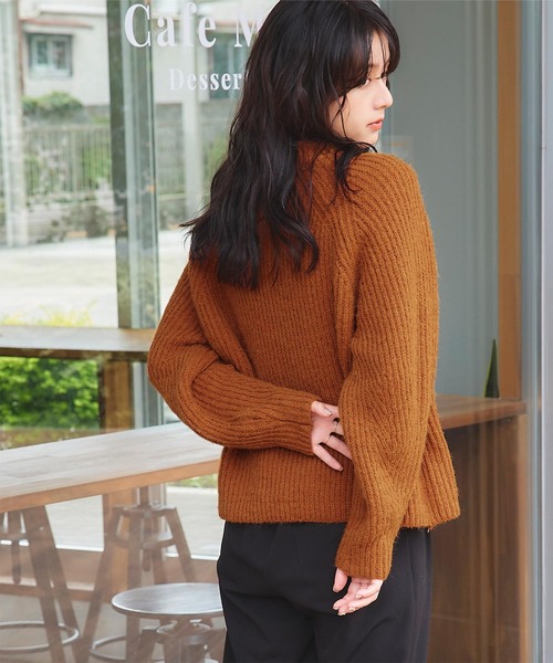 titivate（ティティベイト）の「ﾊｲﾈｯｸふわっとﾀｯﾁﾆｯﾄ（ニット/セーター・レディース・ライトブルー/パープル/アイボリー/ブラウン/グリーン/オフホワイト/ライトグレー/レッド/キャメル・M/S）」の14枚目の写真