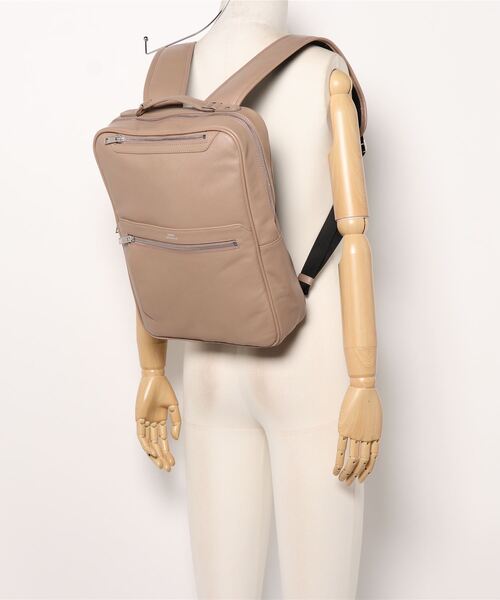 SEEKER(シーカー)の「【CITY】 WATERPROOFサフィアーノレザー スマートバックパック SKB-021CT5(バックパック/リュック・メンズ・ブラック/グレイッシュベージュ/ネイビー・FREE)」の7枚目の写真