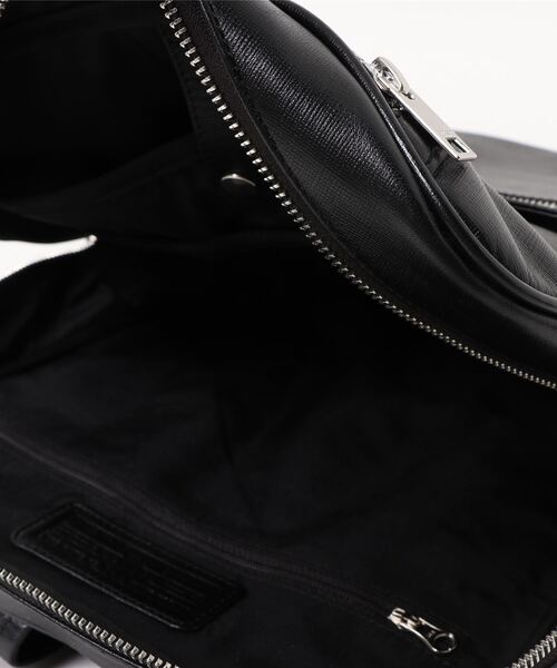 SEEKER(シーカー)の「【CITY】 WATERPROOFサフィアーノレザー スマートバックパック SKB-021CT5(バックパック/リュック・メンズ・ブラック/グレイッシュベージュ/ネイビー・FREE)」の4枚目の写真