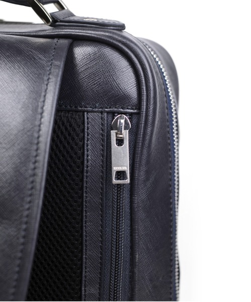 SEEKER(シーカー)の「【CITY】 WATERPROOFサフィアーノレザー スマートバックパック SKB-021CT5(バックパック/リュック・メンズ・ブラック/グレイッシュベージュ/ネイビー・FREE)」の18枚目の写真