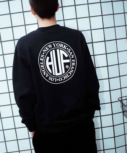 HUF(ハフ)の「REGIONAL PUFF CREW / HUF クルー トレーナー(スウェット・メンズ・ダークブラウン系/ホワイト系その他/ブラック/グリーン系その他/アッシュグレー・X-LARGE/SMALL/XX-LARGE/MEDIUM/LARGE)」の18枚目の写真