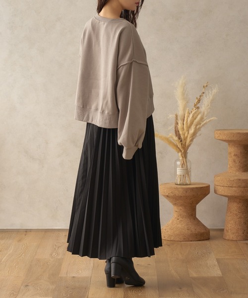 fupel（フぺル）の「ボリュームショートスウェット（スウェット・レディース・オートミール/グレイッシュベージュ/グレイッシュブルー・SMALL/MEDIUM）」の15枚目の写真