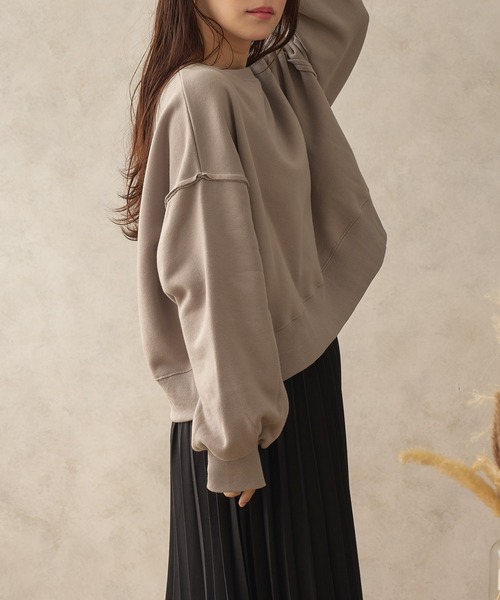 fupel（フぺル）の「ボリュームショートスウェット（スウェット・レディース・オートミール/グレイッシュベージュ/グレイッシュブルー・SMALL/MEDIUM）」の8枚目の写真