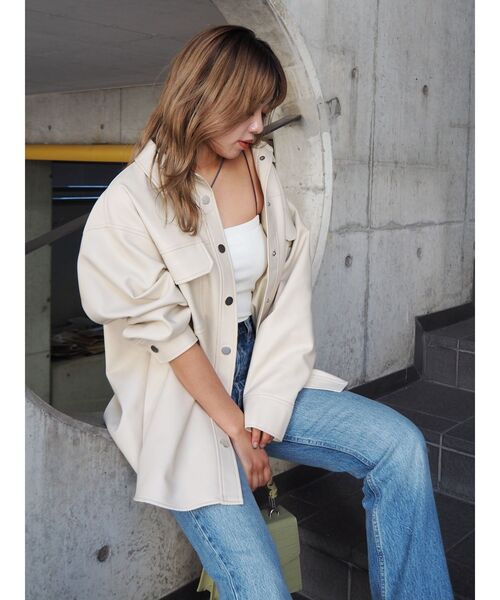 EVRIS（エヴリス）の「レザーライクシャツジャケット（テーラードジャケット・レディース・グリーン/ブラック/アイボリー・FREE）」の17枚目の写真