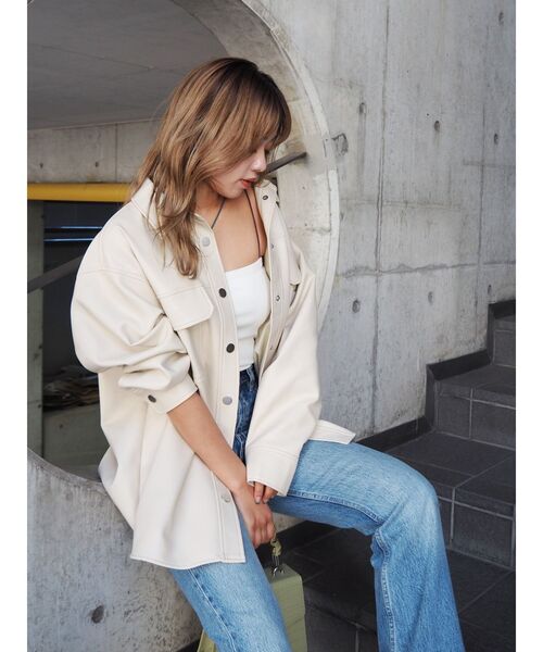 EVRIS（エヴリス）の「レザーライクシャツジャケット（テーラードジャケット・レディース・グリーン/ブラック/アイボリー・FREE）」の18枚目の写真