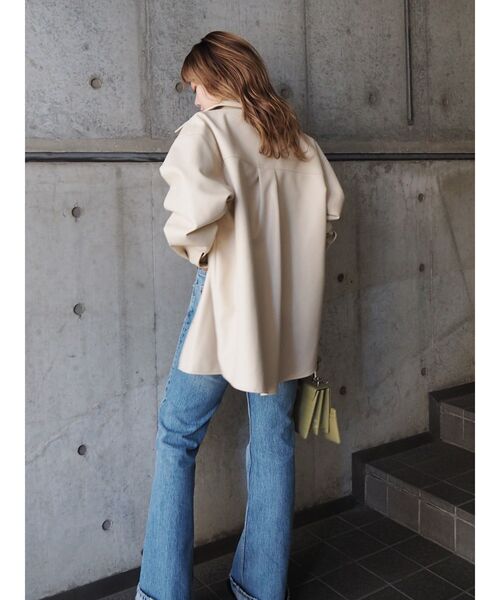 EVRIS（エヴリス）の「レザーライクシャツジャケット（テーラードジャケット・レディース・グリーン/ブラック/アイボリー・FREE）」の22枚目の写真