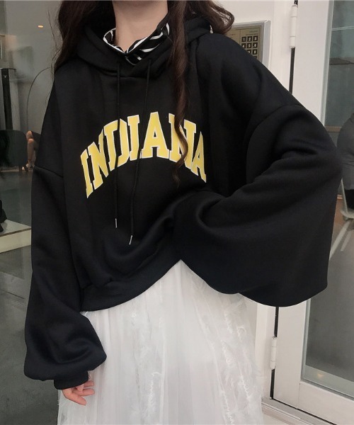 sevens（セブンズ）の「【sevens】ショート丈カレッジロゴパーカー（パーカー・レディース・ホワイト/ブラック/グレー・X-LARGE）」の3枚目の写真