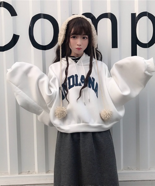 sevens（セブンズ）の「【sevens】ショート丈カレッジロゴパーカー（パーカー・レディース・ホワイト/ブラック/グレー・X-LARGE）」の13枚目の写真