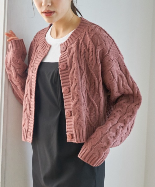 tocco closet(トッコ クローゼット)の「【ZOZO限定】ケーブル編みショート丈カーディガン(カーディガン/ボレロ・レディース・ブラック/ベージュ/ピンク・M)」の3枚目の写真