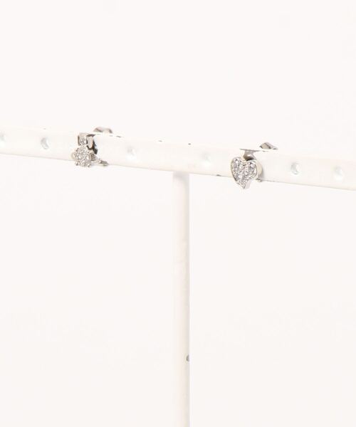 Vivienne Westwood（ヴィヴィアンウエストウッド）の「62010301/BRANDITA  STUD EARRINGS - (HEART & ORB)-CF（ピアス（両耳用）・レディース・ブラック/ピンク/シルバー/ゴールド・FREE）」の3枚目の写真