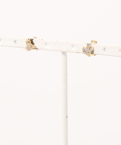 Vivienne Westwood（ヴィヴィアンウエストウッド）の「62010301/BRANDITA  STUD EARRINGS - (HEART & ORB)-CF（ピアス（両耳用）・レディース・ブラック/ピンク/シルバー/ゴールド・FREE）」の4枚目の写真