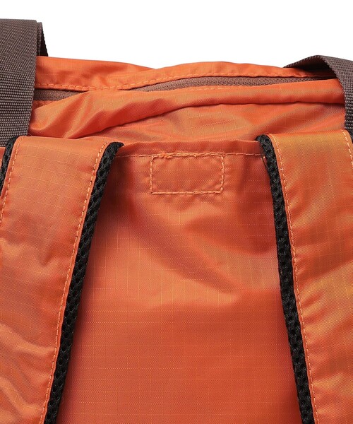 SHIPS（シップス）の「*〈パッカブル〉PAG 3WAYデイトリップ◇（バックパック/リュック・レディース・ブラック/オリーブ/オレンジ/ネイビー/チャコールグレー/ブラック系・ONE SIZE）」の16枚目の写真