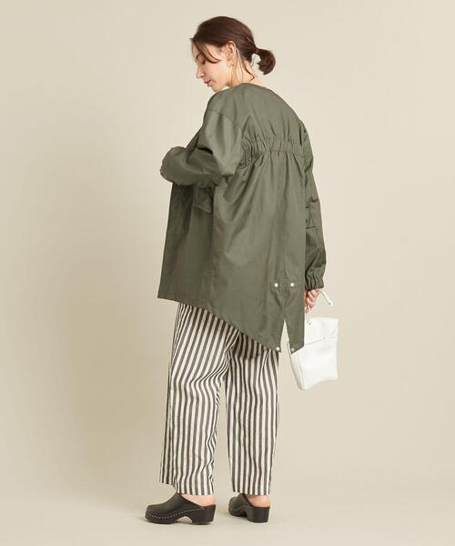 BEAUTY&YOUTH UNITED ARROWS(ビューティーアンドユースユナイテッドアローズ)の「【WEB限定】by ※フィッシュテール ノーカラーコート -撥水加工- ∴(ミリタリージャケット・レディース・ブラック/ベージュ/オリーブ・FREE)」の16枚目の写真