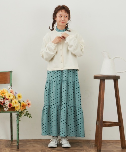 MERLOT（メルロー）の「クルーネックボリュームスリーブカーディガン（カーディガン/ボレロ・レディース・チャコールグレー/イエロー/ナチュラル・FREE）」の11枚目の写真