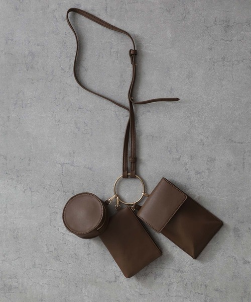 ElegChic(エレグシック)の「3連マルチショルダーバック(ショルダーバッグ・レディース・ダークブラウン/ブラウン/アイボリー・FREE)」の3枚目の写真