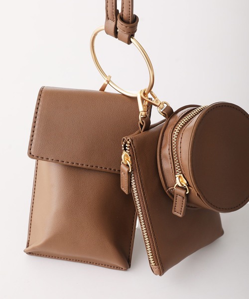 ElegChic(エレグシック)の「3連マルチショルダーバック(ショルダーバッグ・レディース・ダークブラウン/ブラウン/アイボリー・FREE)」の8枚目の写真