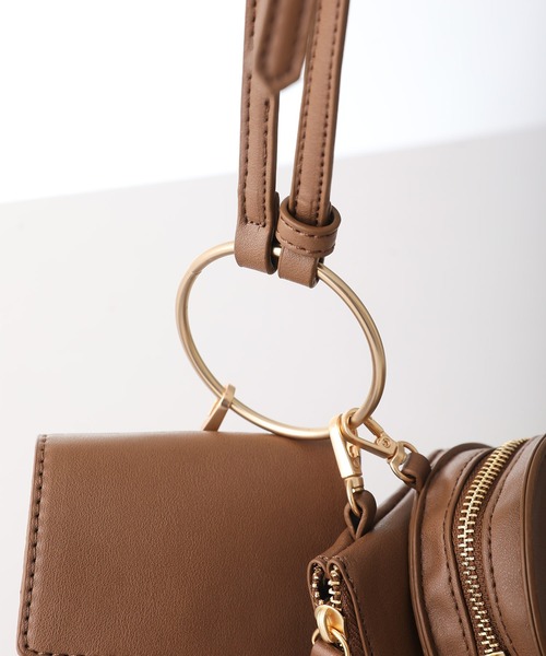 ElegChic(エレグシック)の「3連マルチショルダーバック(ショルダーバッグ・レディース・ダークブラウン/ブラウン/アイボリー・FREE)」の9枚目の写真